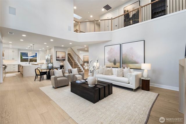 12206 NE 61st Street, Kirkland, WA 98033