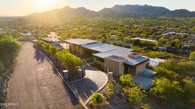 5002 E VALLE VISTA Way, Paradise Valley, AZ 85253
