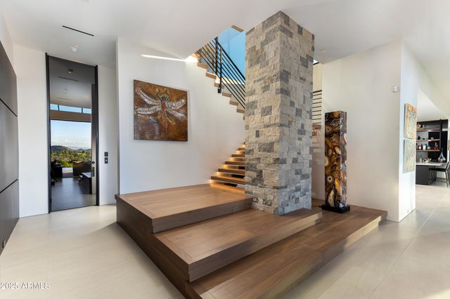 5002 E VALLE VISTA Way, Paradise Valley, AZ 85253