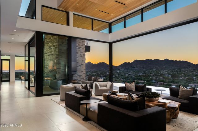 5002 E VALLE VISTA Way, Paradise Valley, AZ 85253