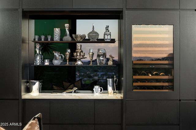 5002 E VALLE VISTA Way, Paradise Valley, AZ 85253