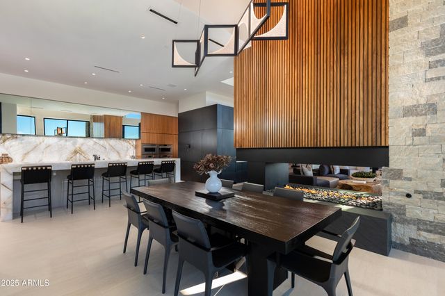 5002 E VALLE VISTA Way, Paradise Valley, AZ 85253