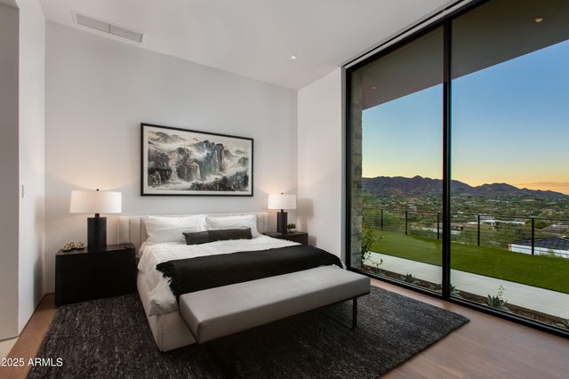 5002 E VALLE VISTA Way, Paradise Valley, AZ 85253