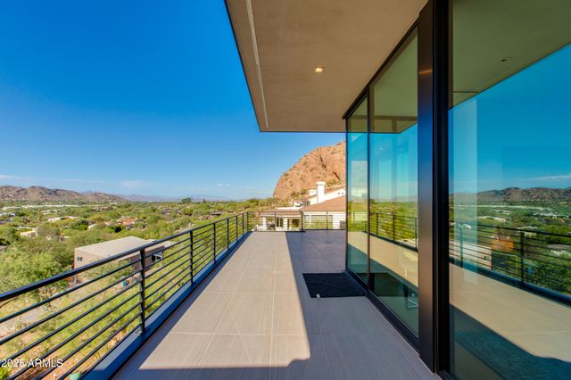 5002 E VALLE VISTA Way, Paradise Valley, AZ 85253