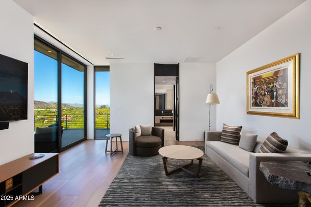 5002 E VALLE VISTA Way, Paradise Valley, AZ 85253