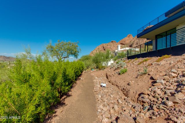 5002 E VALLE VISTA Way, Paradise Valley, AZ 85253