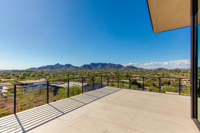 5002 E VALLE VISTA Way, Paradise Valley, AZ 85253