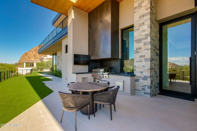 5002 E VALLE VISTA Way, Paradise Valley, AZ 85253