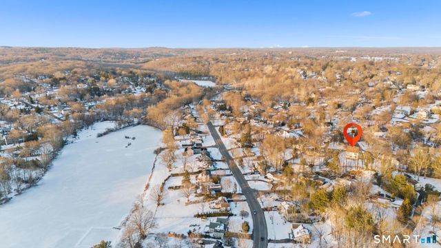 204 Glen Ridge Road, Fairfield, CT 06825