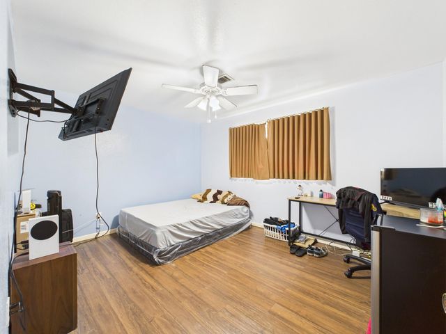 8206 Dillon Street, Houston, TX 77061