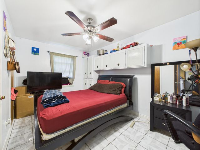 8206 Dillon Street, Houston, TX 77061