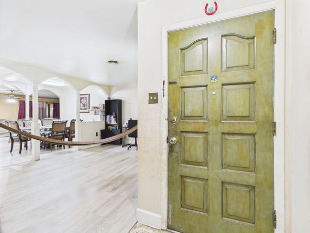 8206 Dillon Street, Houston, TX 77061