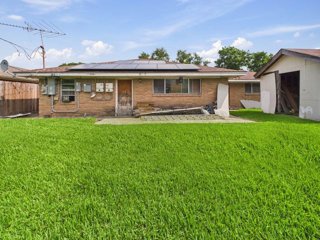 8206 Dillon Street, Houston, TX 77061