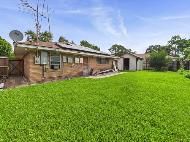 8206 Dillon Street, Houston, TX 77061