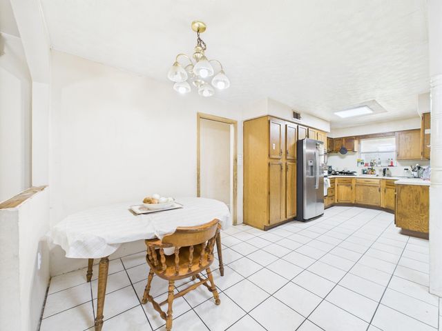 8206 Dillon Street, Houston, TX 77061