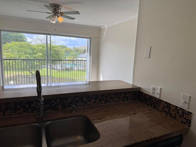 9500 SW 3rd Street 222, Boca Raton, FL 33428