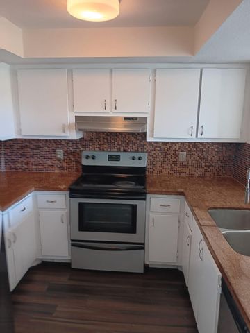 9500 SW 3rd Street 222, Boca Raton, FL 33428