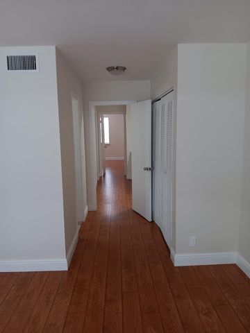 9500 SW 3rd Street 222, Boca Raton, FL 33428