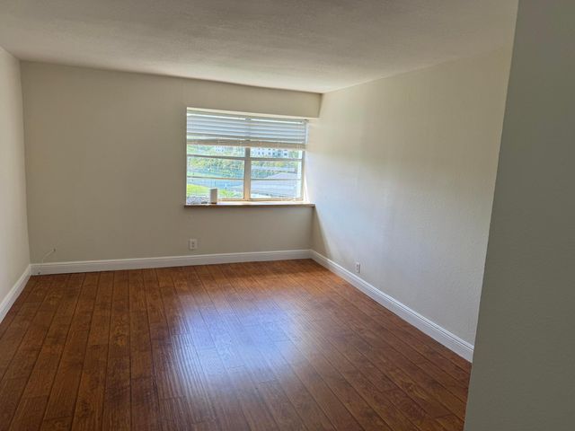 9500 SW 3rd Street 222, Boca Raton, FL 33428