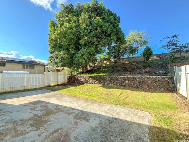95-135 Hamumu Place, Mililani, HI 96789