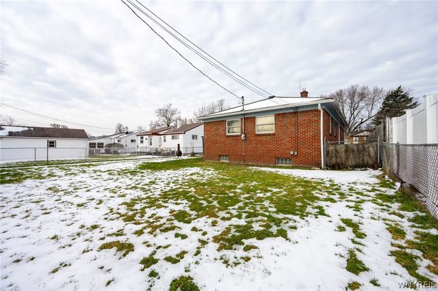 65 Dania Drive, Cheektowaga, NY 14225