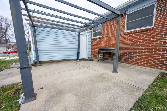 65 Dania Drive, Cheektowaga, NY 14225