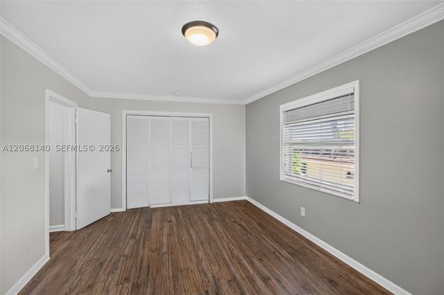 6815 Edgewater Dr 301, Coral Gables, FL 33133