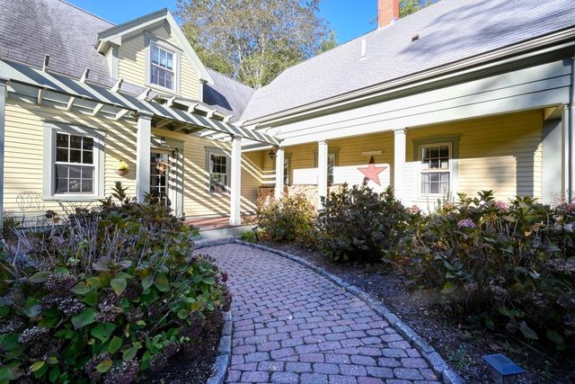 240 Oldham Street, Pembroke, MA 02359