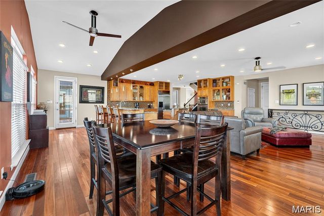 24 Towerbridge Place, St Charles, MO 63303