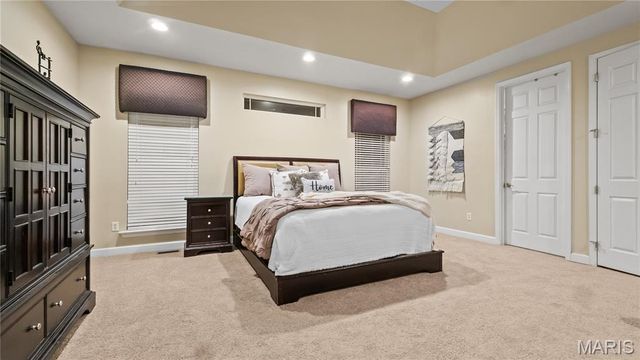 24 Towerbridge Place, St Charles, MO 63303