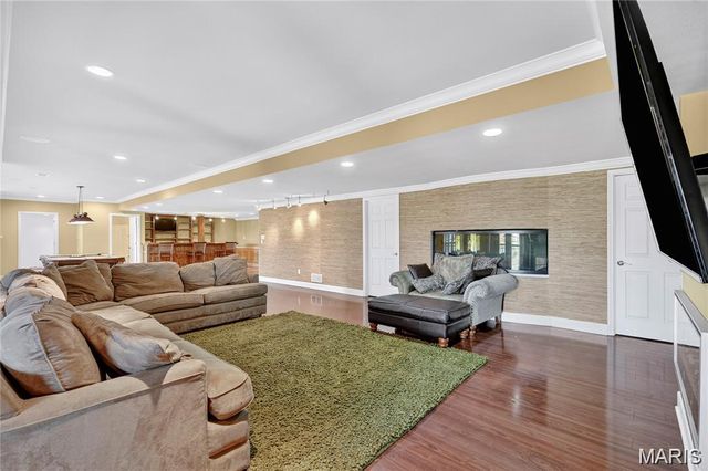 24 Towerbridge Place, St Charles, MO 63303