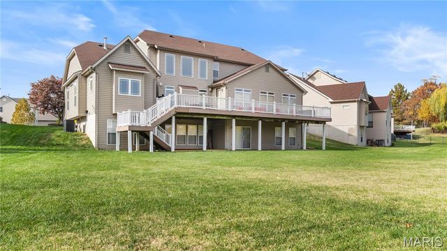 24 Towerbridge Place, St Charles, MO 63303