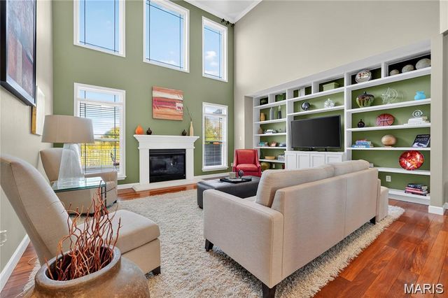 24 Towerbridge Place, St Charles, MO 63303