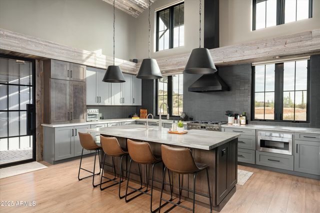 11817 E OBERLIN Way, Scottsdale, AZ 85262