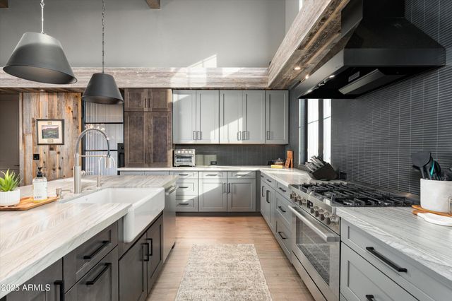 11817 E OBERLIN Way, Scottsdale, AZ 85262