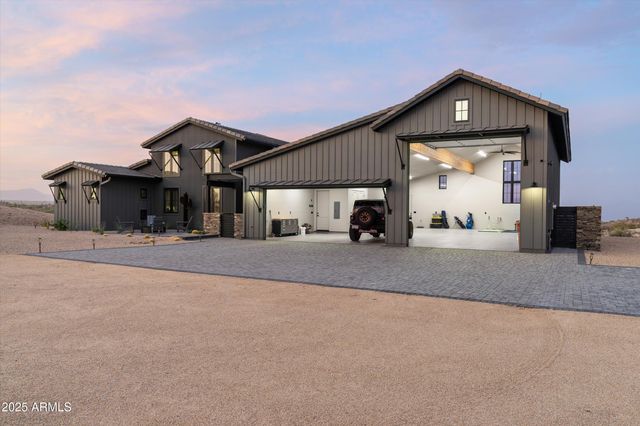 11817 E OBERLIN Way, Scottsdale, AZ 85262