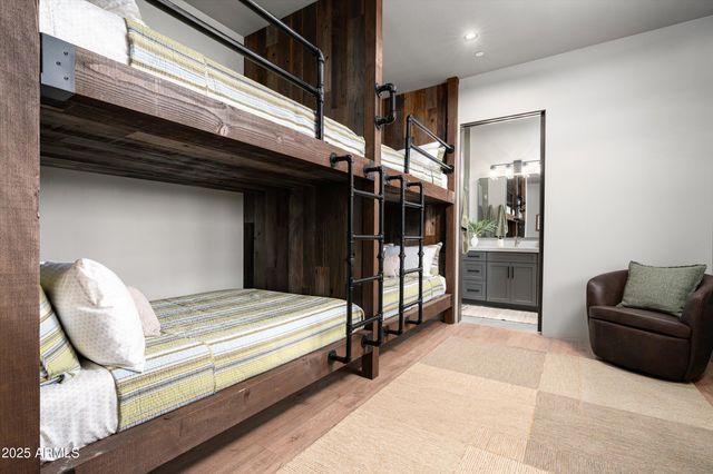 11817 E OBERLIN Way, Scottsdale, AZ 85262