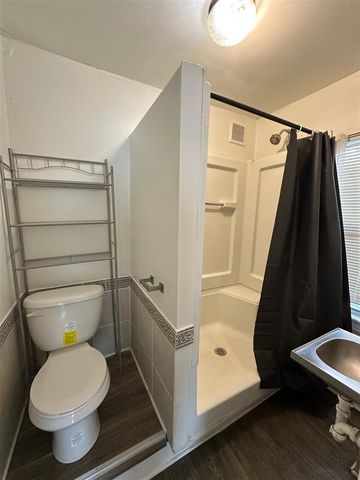 23 Burton Street, Grand Rapids, MI 49507