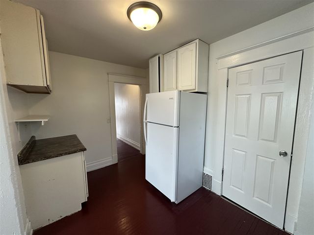 23 Burton Street, Grand Rapids, MI 49507