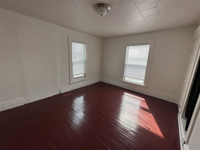 23 Burton Street, Grand Rapids, MI 49507