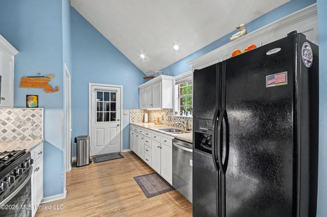 1210 Michael Street, Flowood, MS 39232