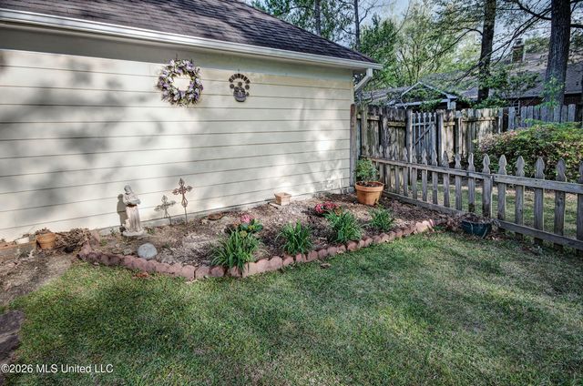 1210 Michael Street, Flowood, MS 39232