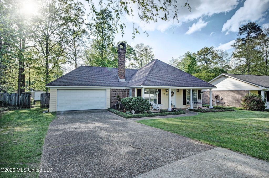 1210 Michael Street, Flowood, MS 39232