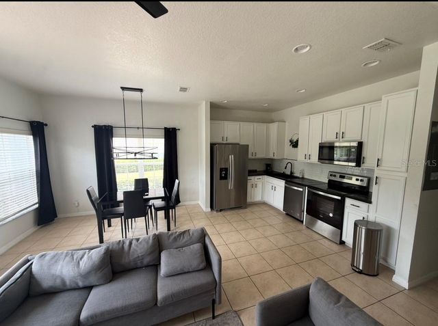 2425 CARAVELLE CIRCLE, Kissimmee, FL 34746