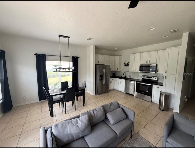 2425 CARAVELLE CIRCLE, Kissimmee, FL 34746