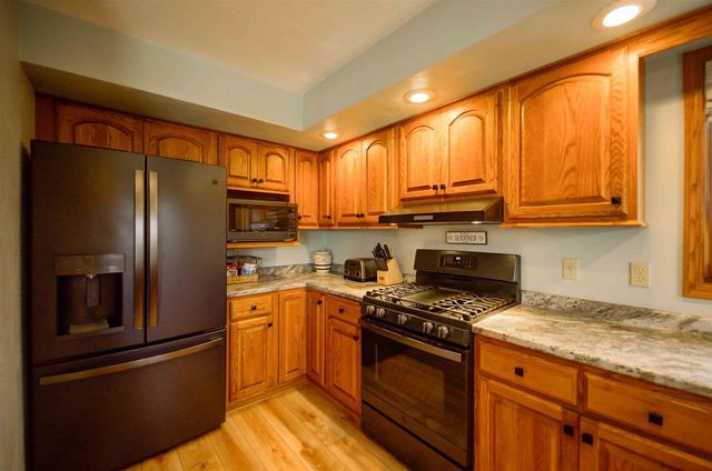 63 WESTFIELD CIRCLE, Fond Du Lac, WI 54935