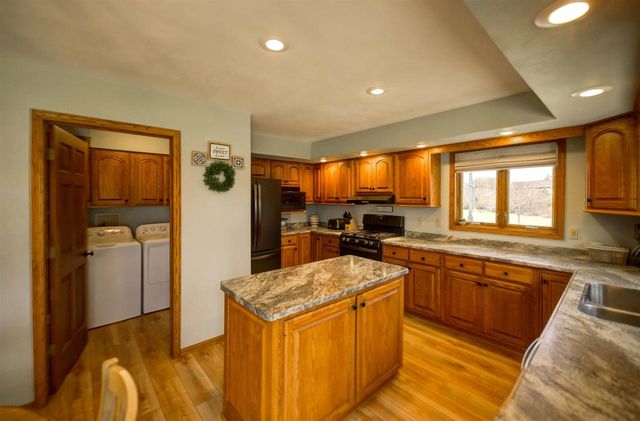 63 WESTFIELD CIRCLE, Fond Du Lac, WI 54935