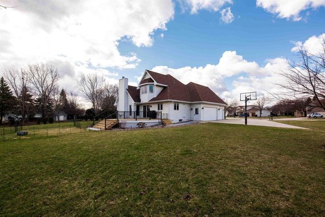 63 WESTFIELD CIRCLE, Fond Du Lac, WI 54935