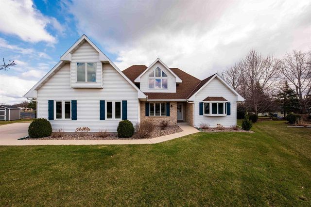 63 WESTFIELD CIRCLE, Fond Du Lac, WI 54935