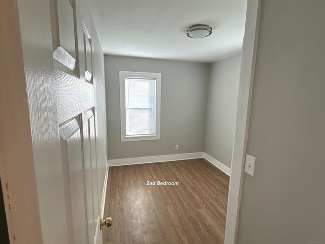 22 Chestnut Street, Windsor Locks, CT 06096